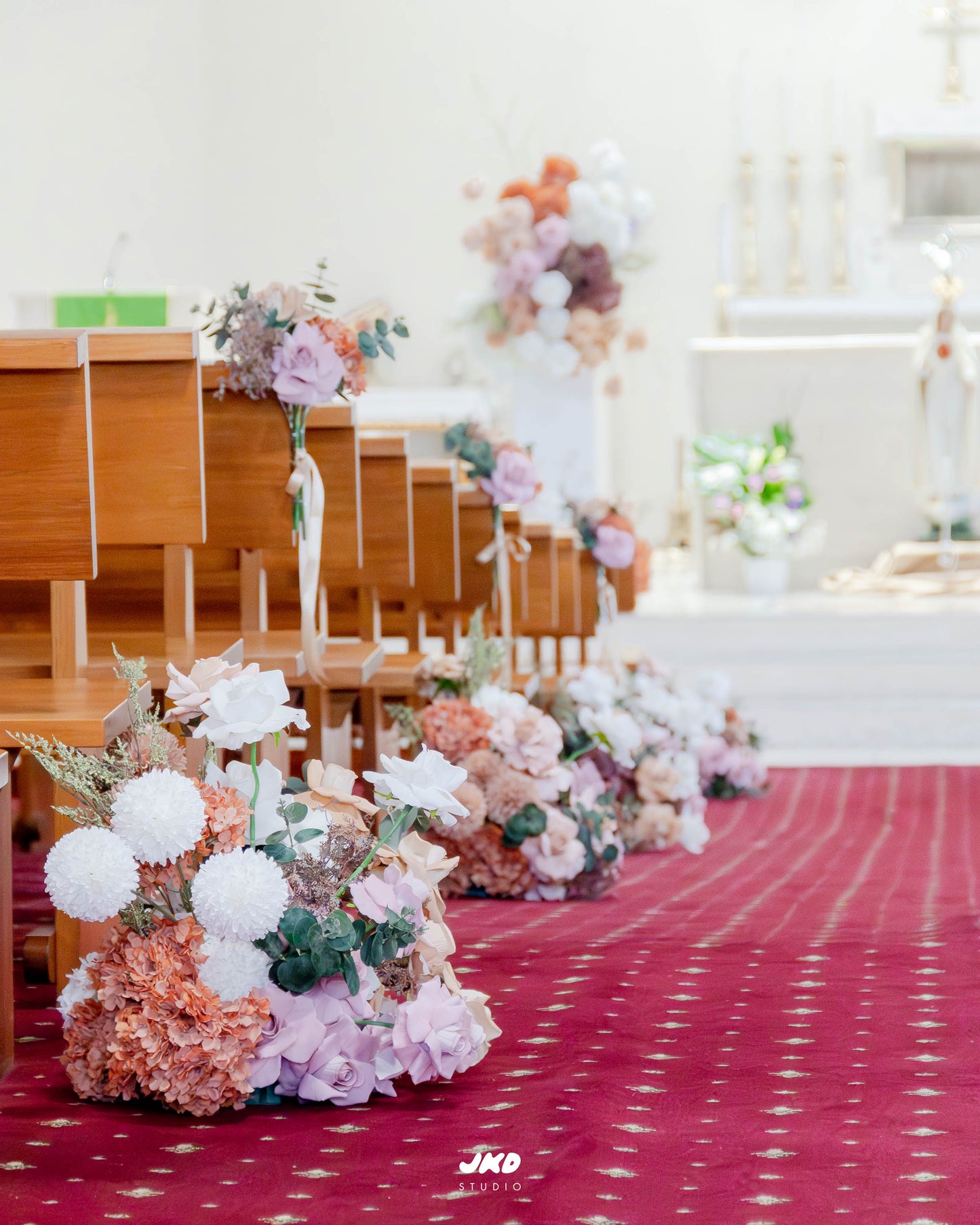 Aisle Flower