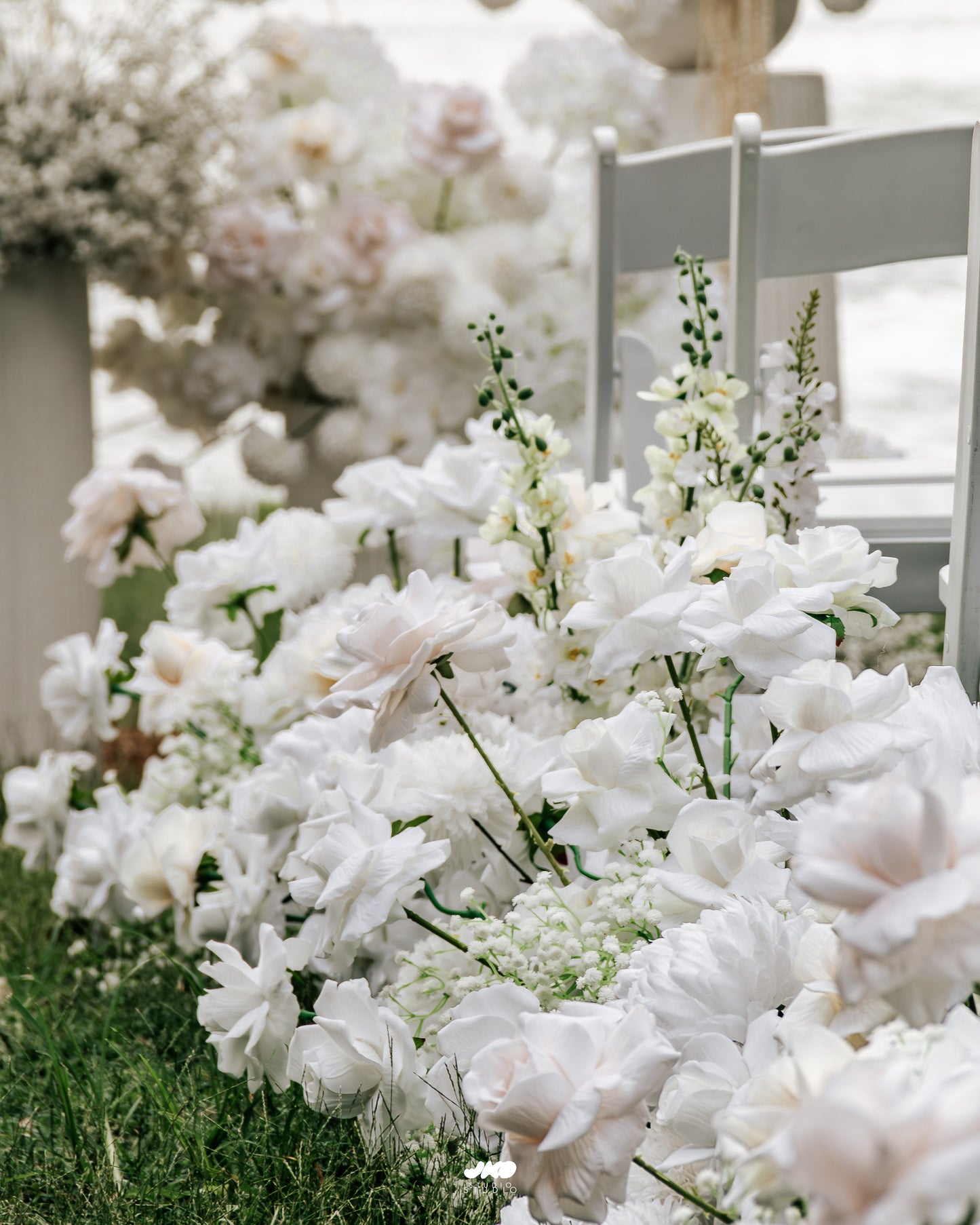 Aisle Flower