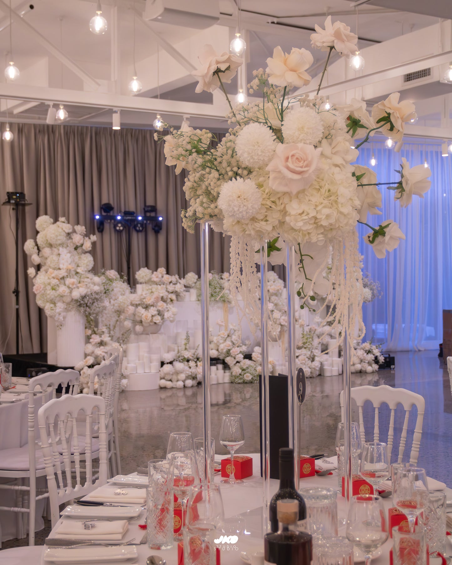 Clear Acrylic Table Centrepiece