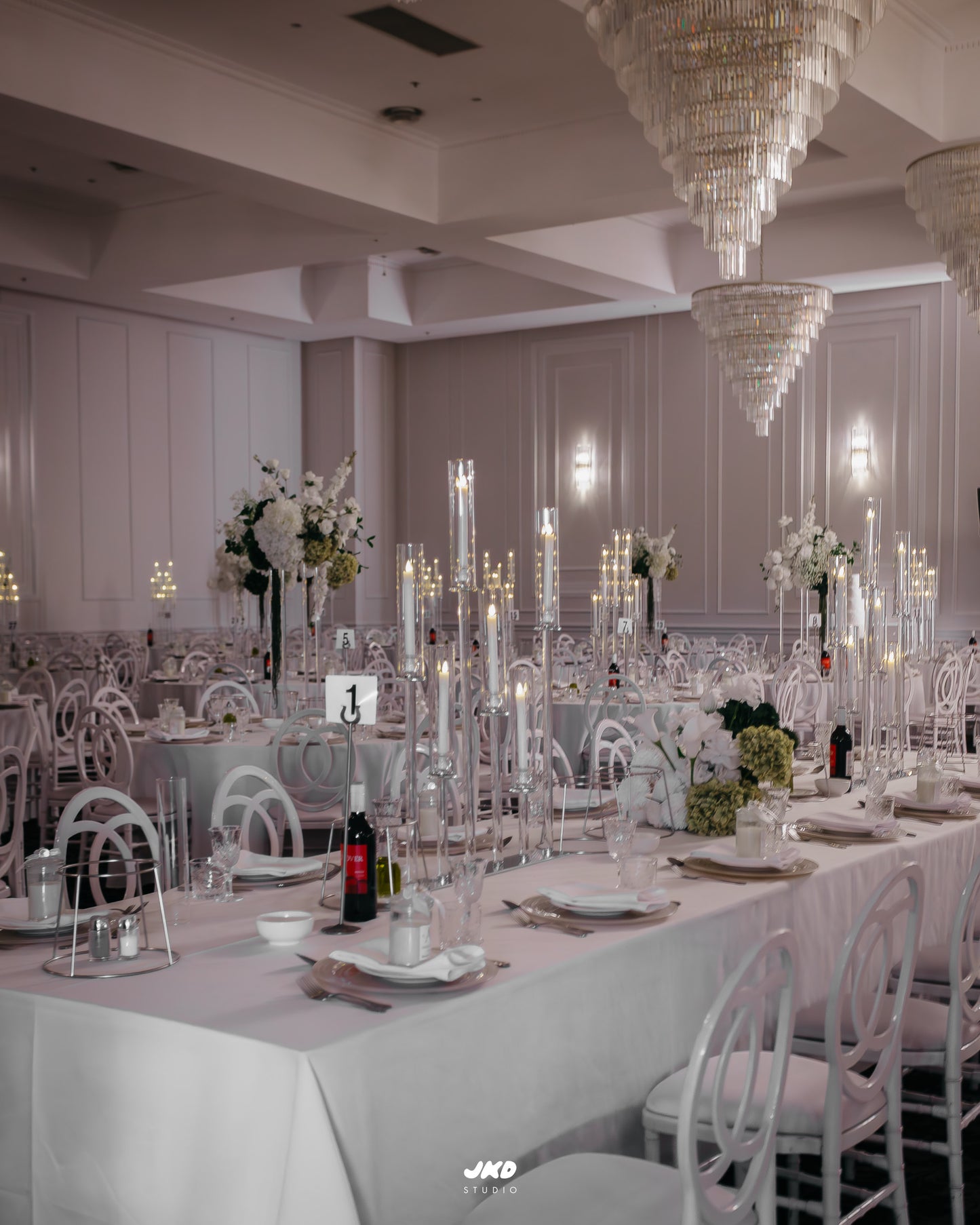6 Head Linear Glass Candelabra Centrepiece
